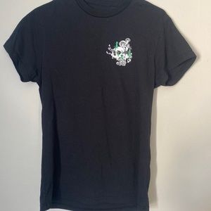 Alien and mushroom tee